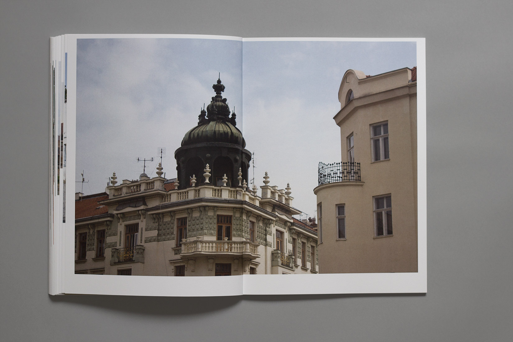 Voyage d'études, livre, Brno, architecture, balcon